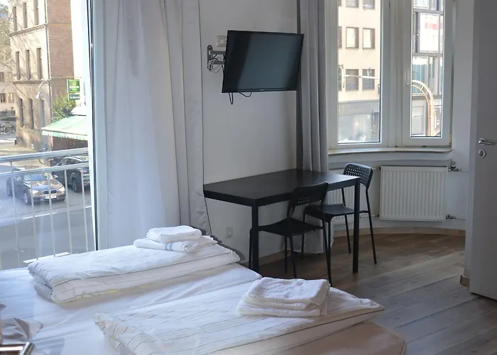 فندق Hotel Colonia 2*