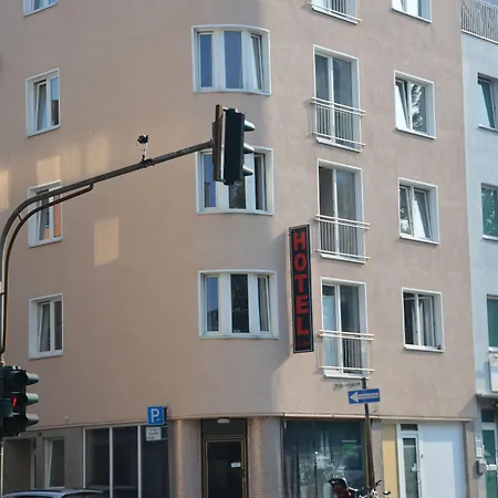 מלון Hotel Colonia 2*