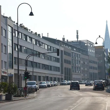 Hotel Colonia מלון קלן