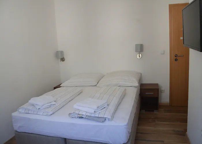 Hotel Colonia 2* Cologne