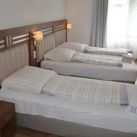 Hotel Colonia Отель Кёльн